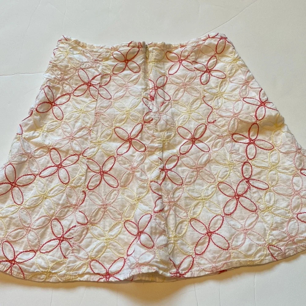 EUC old navy embroidered skirt